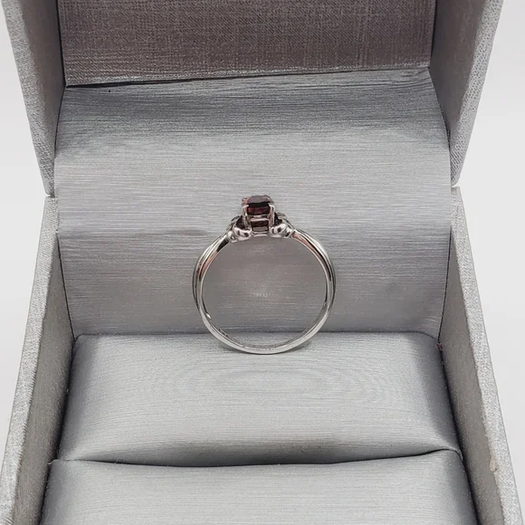 Genuine Oval Garnet & White Topaz 925 Sterling Silver Ring